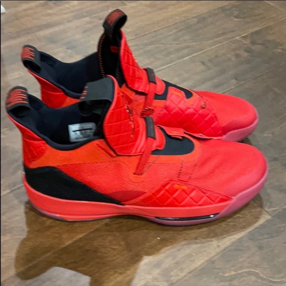 Air Jordan 33 university Red Sz 15.16.17 - Picture 2 of 5